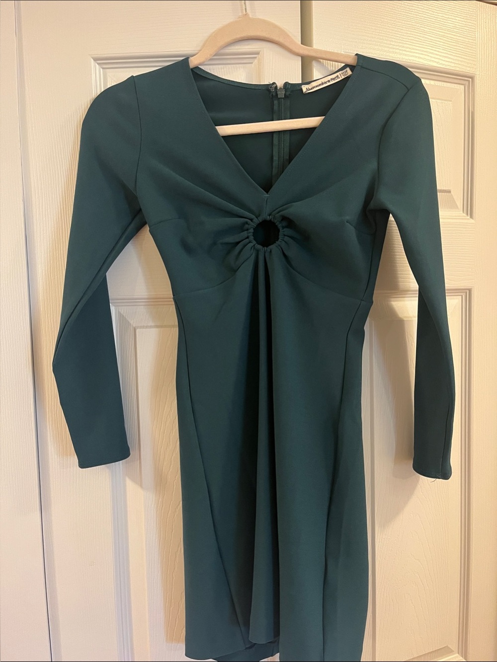 Abercrombie and Fitch Long-Sleeve Emerald Green Twist-Front Midi Dress